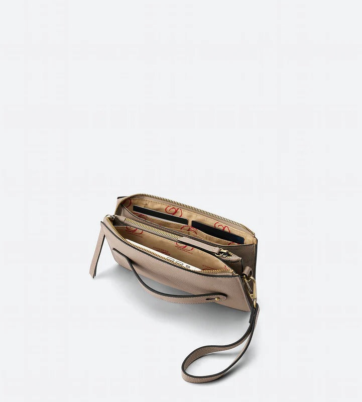 Pebbled Metro Clutch - The Lynne
