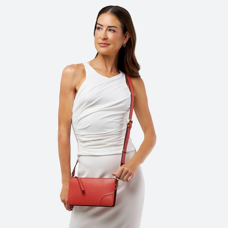 Pebbled Metro Clutch - The Lynne